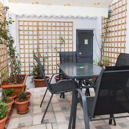 Beautiful New Apartment In Petralona Athens Ngoại thất bức ảnh