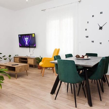 Beautiful New Apartment In Petralona Athens Ngoại thất bức ảnh