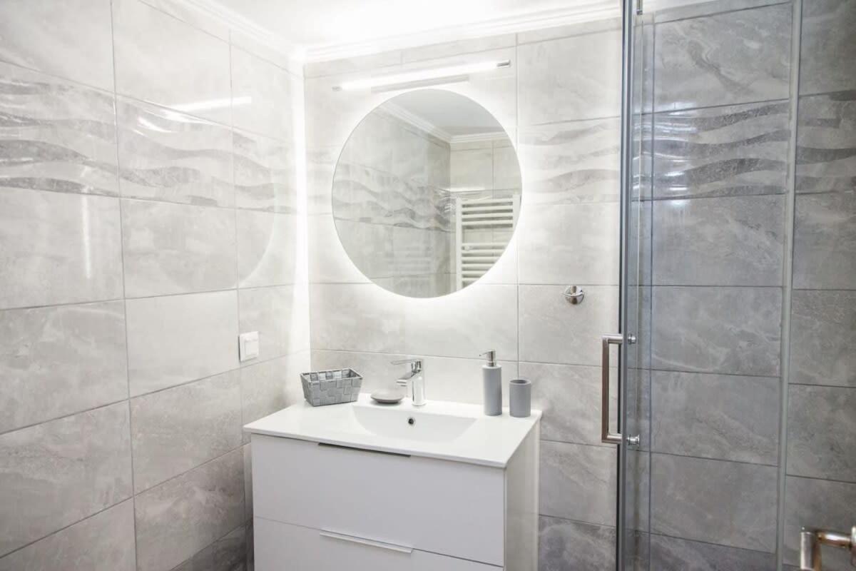 Beautiful New Apartment In Petralona Athens Ngoại thất bức ảnh