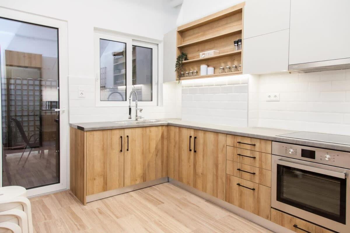 Beautiful New Apartment In Petralona Athens Ngoại thất bức ảnh